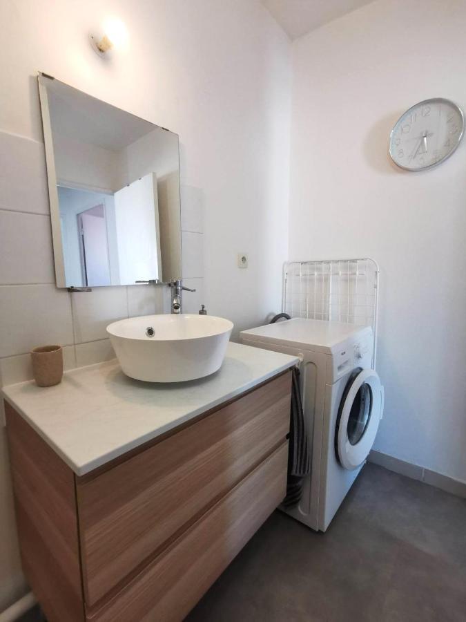Appartement rénové cocooning Miramas Extérieur photo